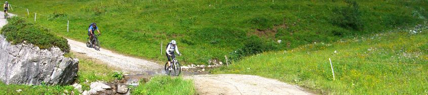 MTB-Transalp Garmisch - Gardasee. Foto: Hans Dachs. MTB-Transalp Garmisch - Gardasee. Foto: Hans Dachs.